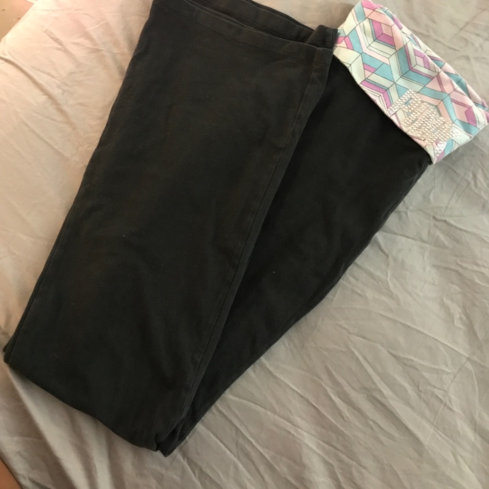 pink yoga pants